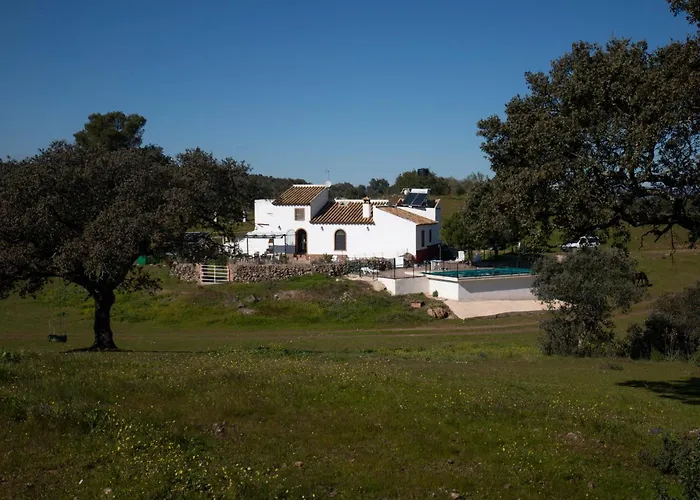Casa Cortijo En Dehesa Sierra Leon