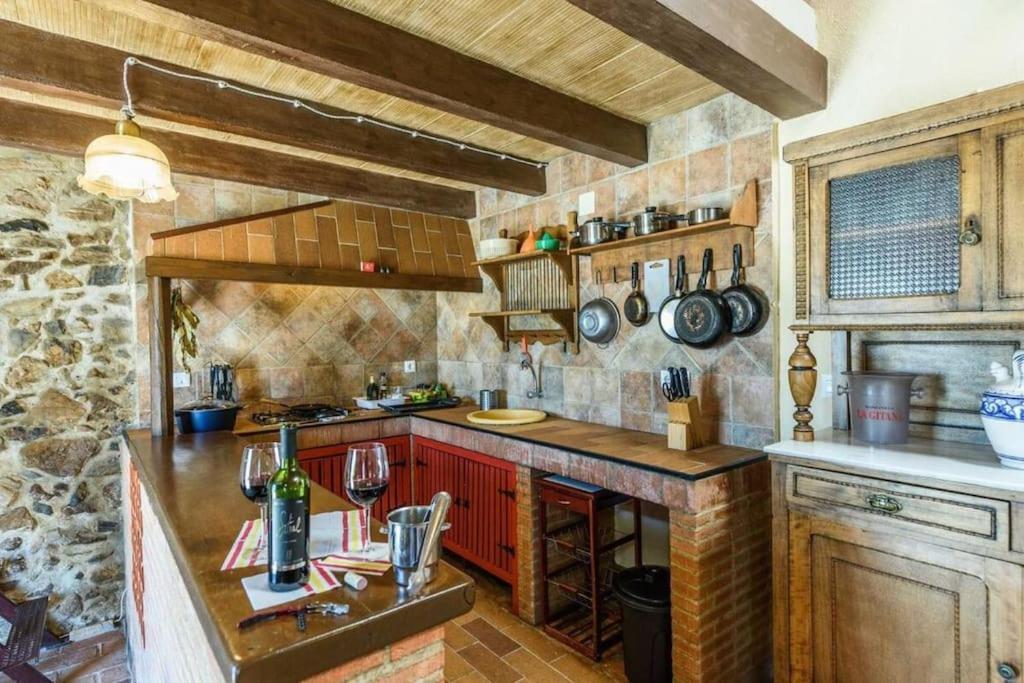 Casa Cortijo En Dehesa Sierra Leon *