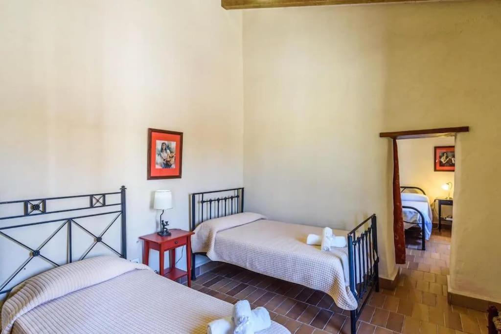 Casa Cortijo En Dehesa Sierra Leon