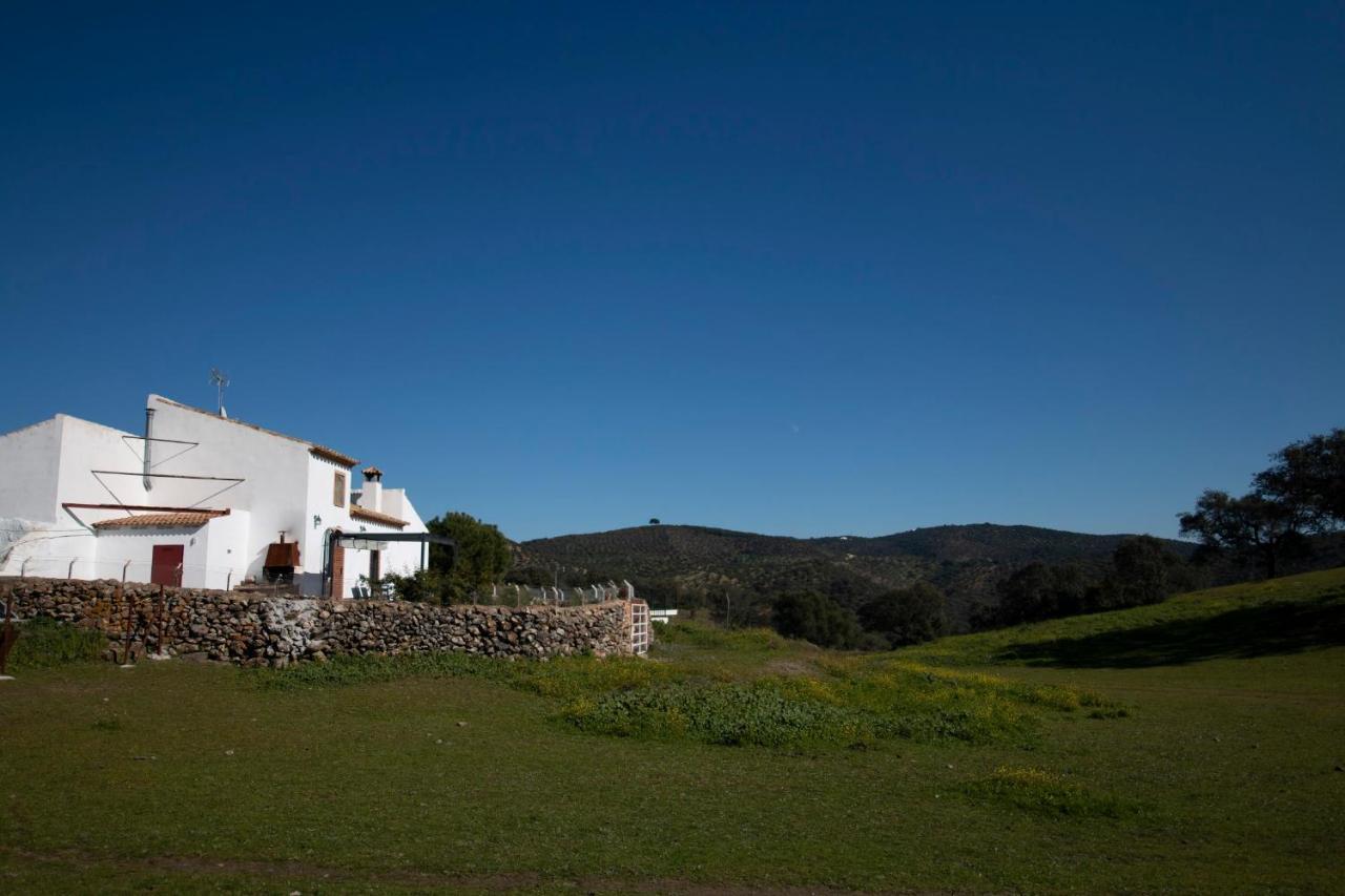 Casa Cortijo En Dehesa Sierra Leon Ferienhaus